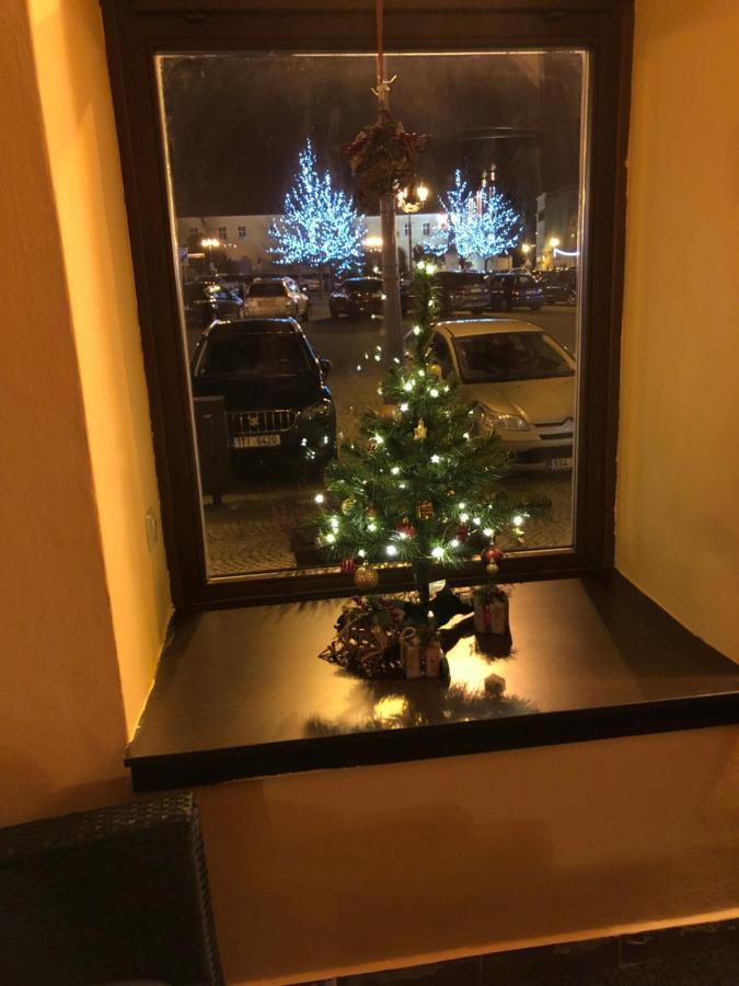 Hotel Maxim Frýdek-Místek Екстериор снимка