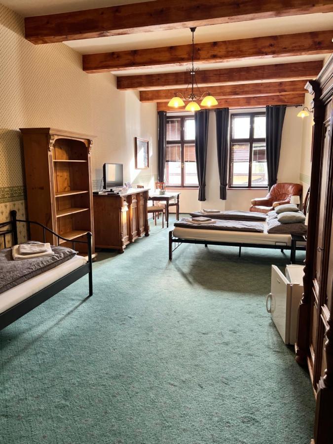 Hotel Maxim Frýdek-Místek Екстериор снимка
