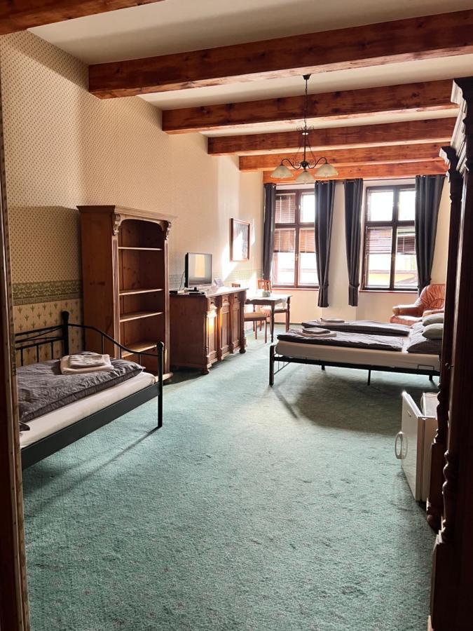 Hotel Maxim Frýdek-Místek Екстериор снимка